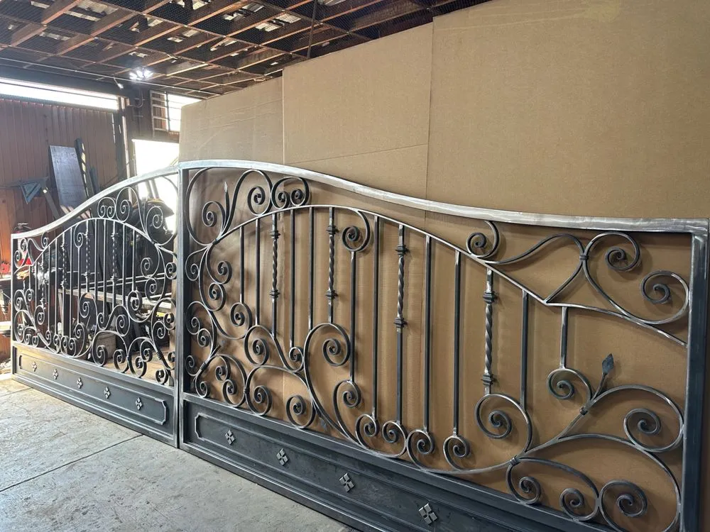 Expert wood fence service in Fallbrook, CA by Fallbrook Custom Estate Gate