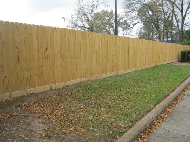 Expert privacy fencing in Conroe, TX by Fence-it