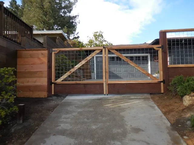 Top-rated privacy fencing experts serving Brisbane, CA - FencePro