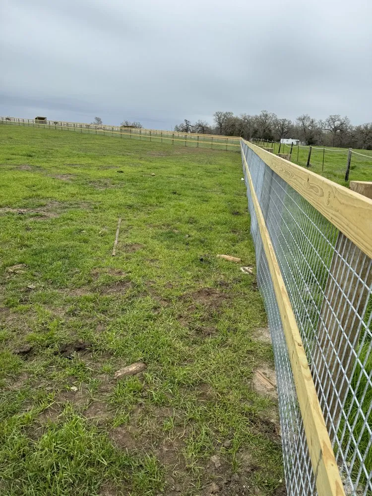 Reliable fence installation experts serving Bryan, TX - Fences Services