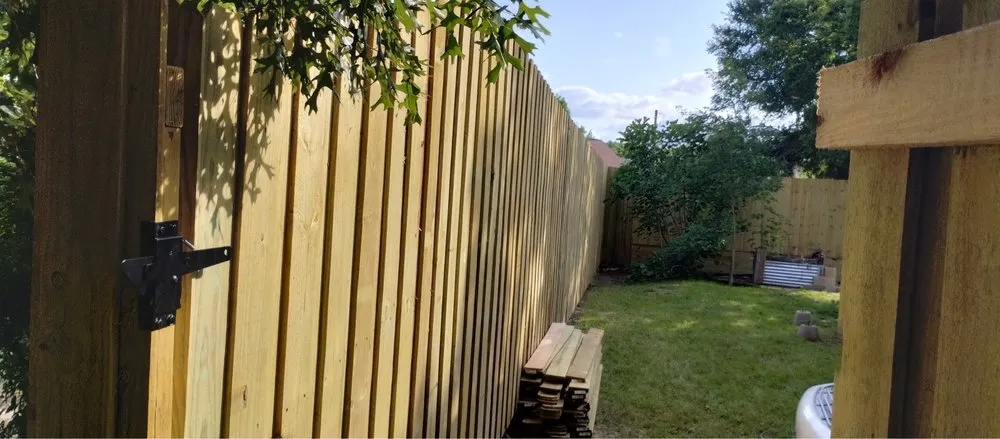 Reliable fence repair service in Buda, TX - Fencetex