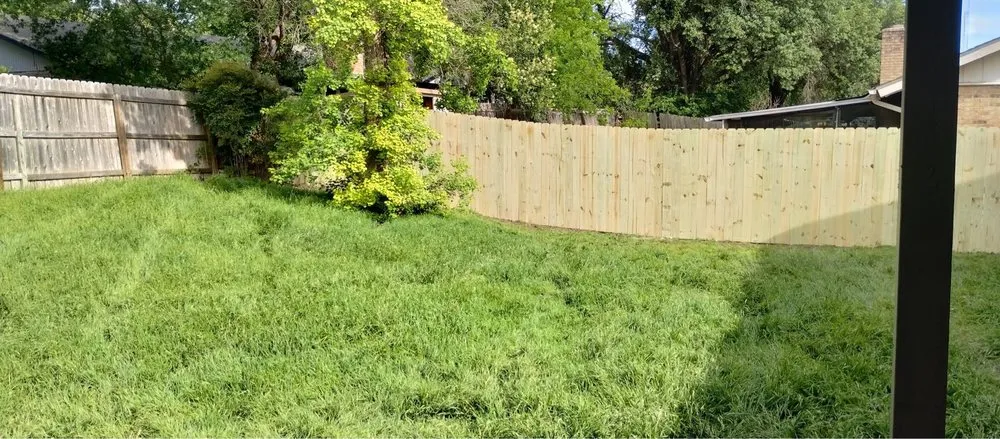 Affordable vinyl fence installation experts serving Buda, TX - Fencetex