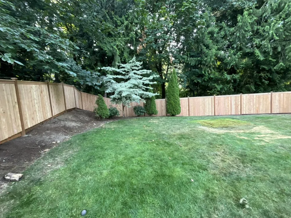 Quality wood fence service for homes in Bothell, WA by Fencetopia