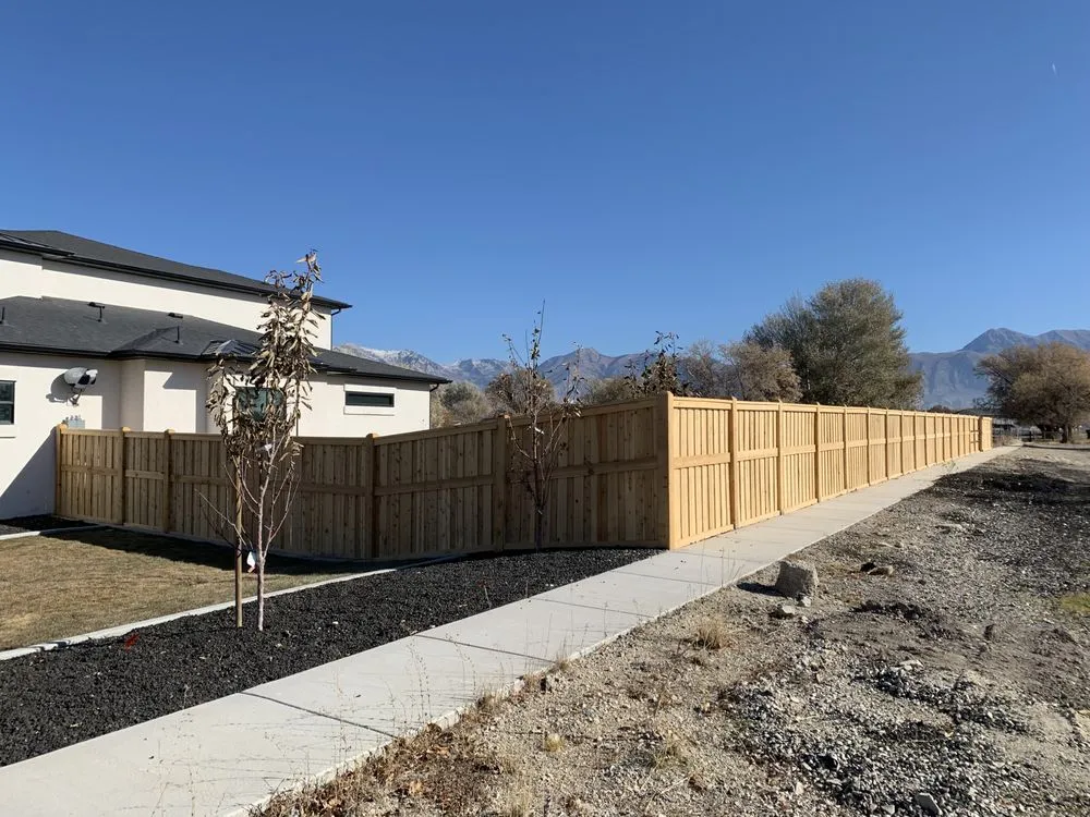 Top-rated vinyl fence installation experts serving Provo, UT - Fencewise