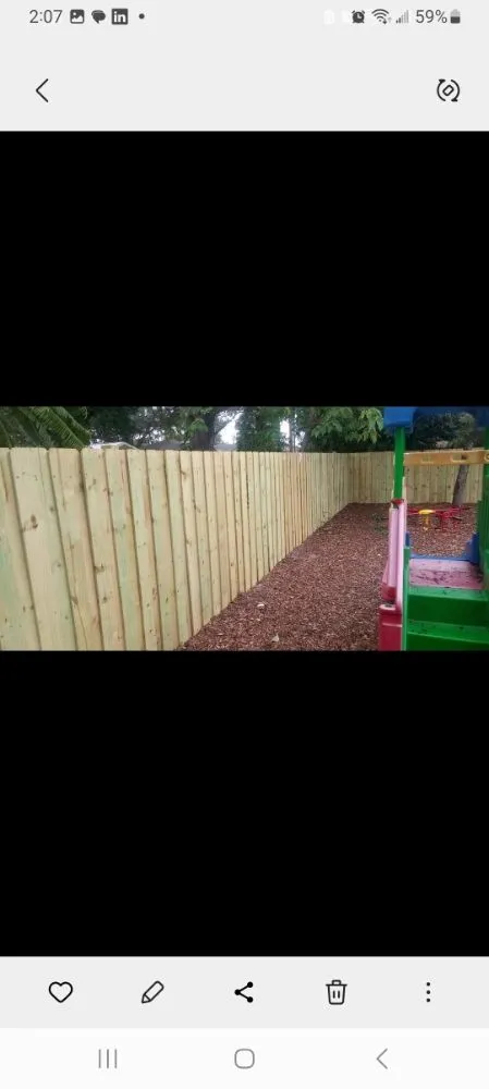 Local wood fence service service in Bradenton, FL - Fencify