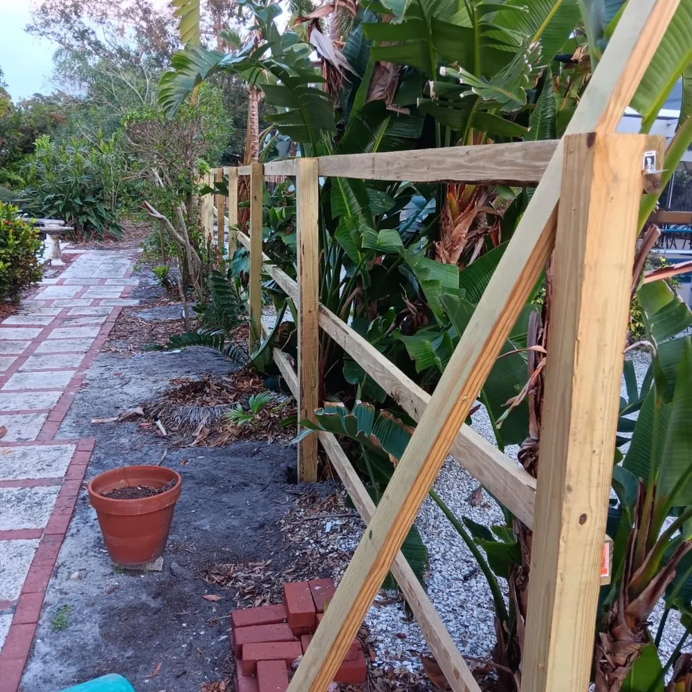 Affordable vinyl fence installation in Bradenton, FL by Fencify
