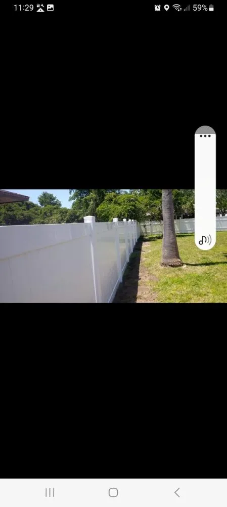 Professional vinyl fence installation experts serving Bradenton, FL - Fencify