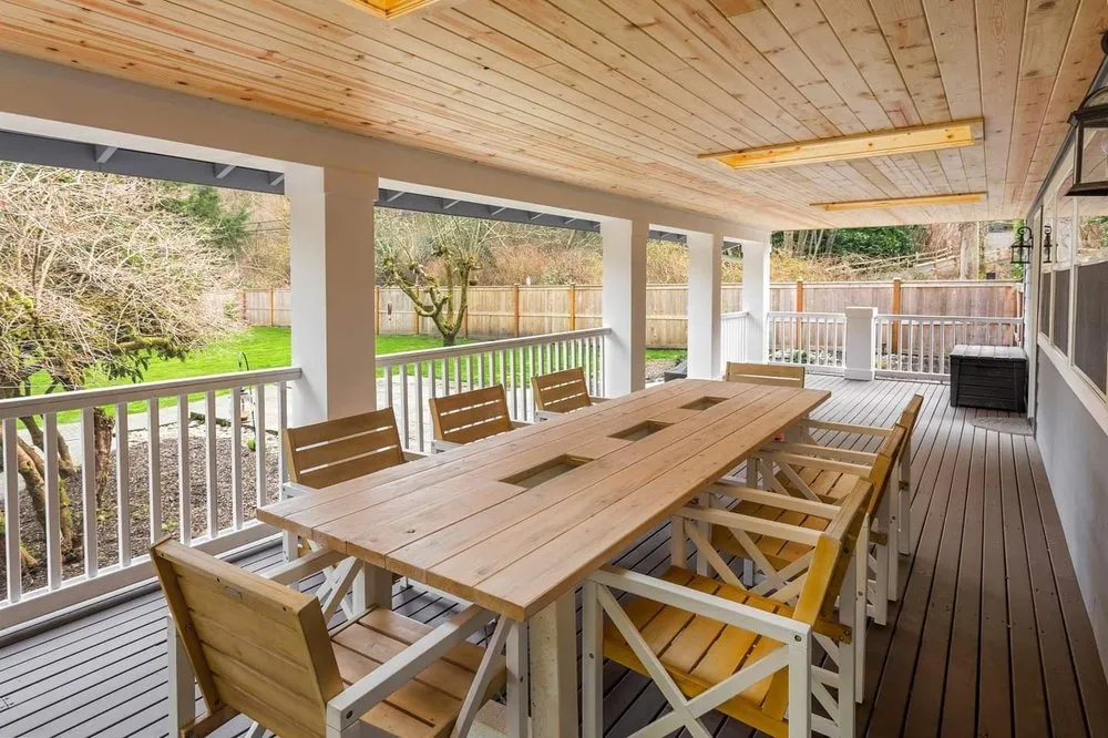 Affordable wood fence service experts serving Everett, WA - Final Cut Construction