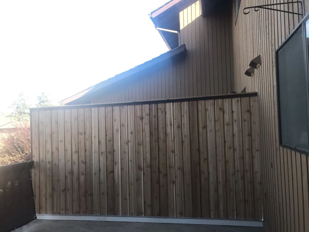 Top-rated privacy fencing in Everett, WA by Final Cut Construction