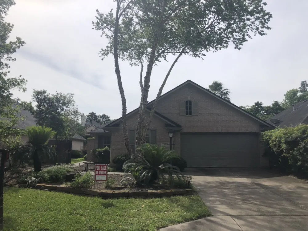 Reliable privacy fencing service in Spring, TX - First Texas Tree Services