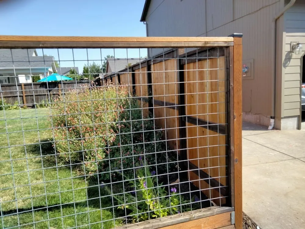 Quality wood fence service service in Springfield, OR - Five Seasons