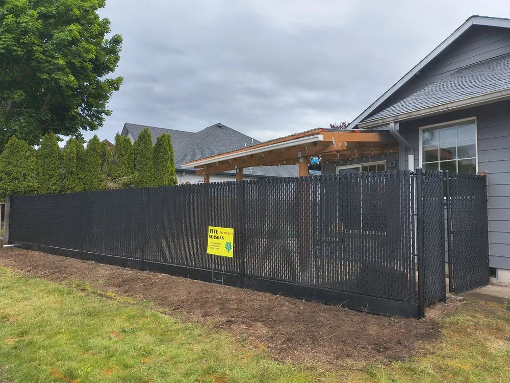 Trusted privacy fencing in Springfield, OR by Five Seasons