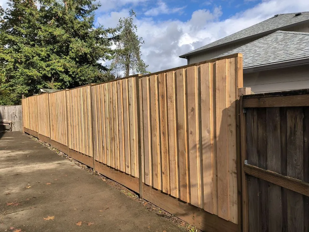 Reliable wood fence service experts serving Springfield, OR - Five Seasons