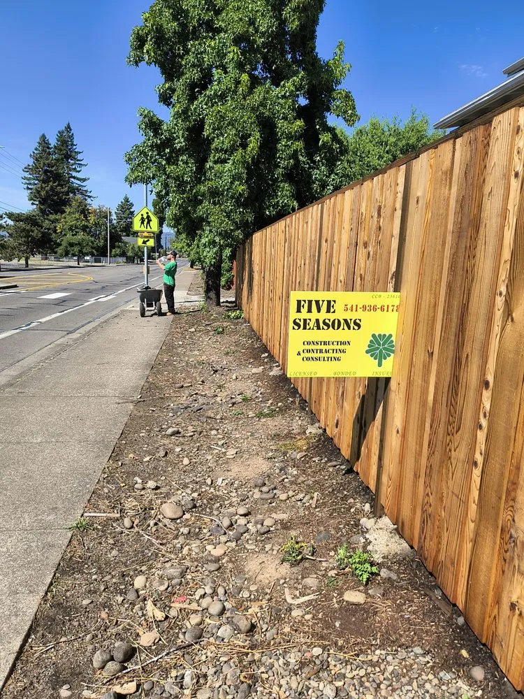 Local vinyl fence installation service in Springfield, OR - Five Seasons