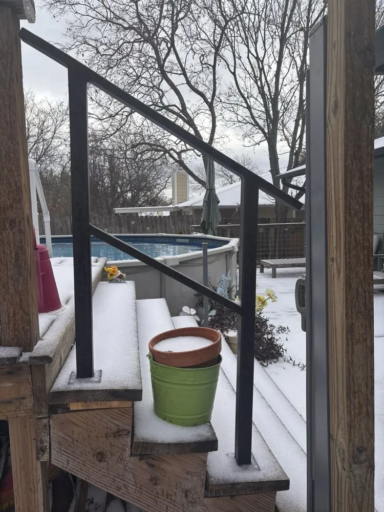 Top-rated vinyl fence installation experts serving Austin, TX - Flux & Flame