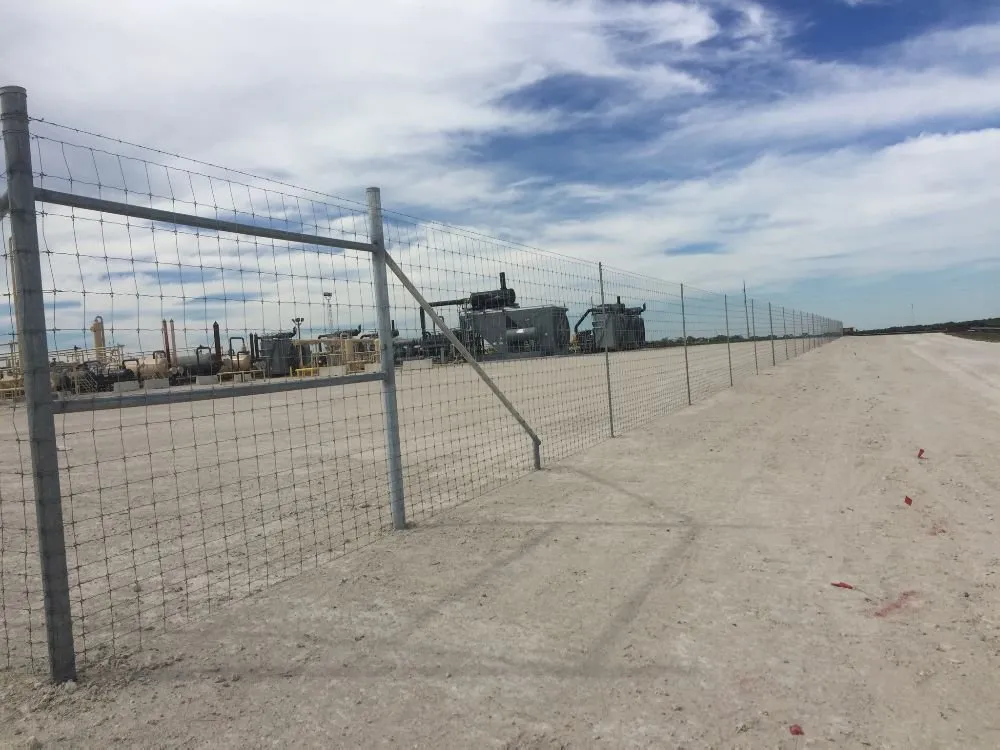 Trusted vinyl fence installation experts serving Poth, TX - Flying H Services
