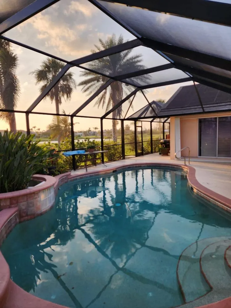 Affordable vinyl fence installation in Naples, FL by Focus Pro Services
