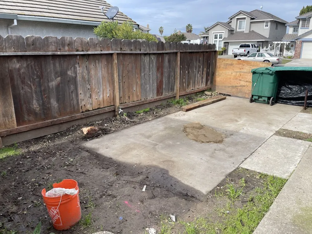 Affordable fence installation in Ripon, CA by Fresher Grass