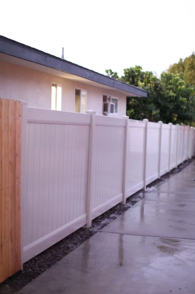 Expert chain link fencing experts serving Placentia, CA - Fs Services