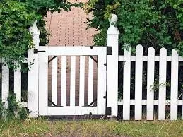 Reliable fence installation service in Dover, FL - G2 Services