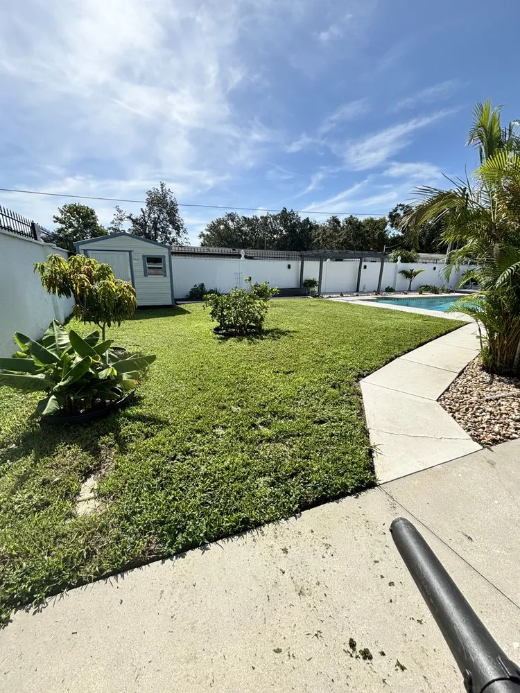 Top-rated chain link fencing in Dover, FL by G2 Services
