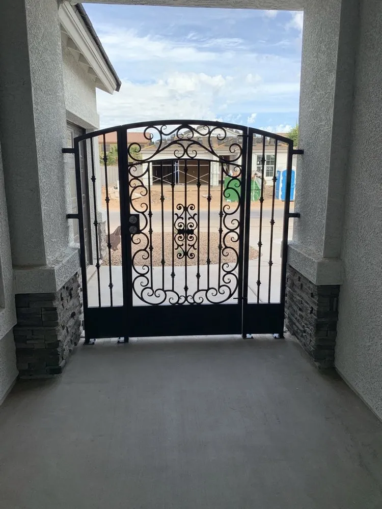 Professional chain link fencing for homes in Gilbert, AZ by Gate Daddy
