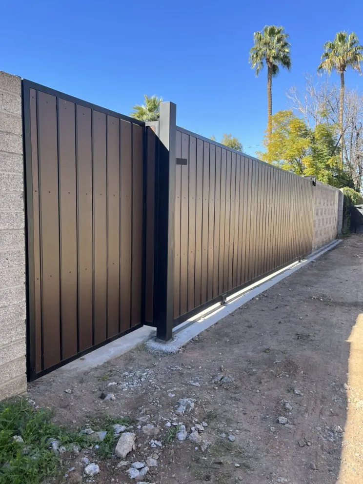 Professional wood fence service experts serving Phoenix, AZ - Gate Daddy