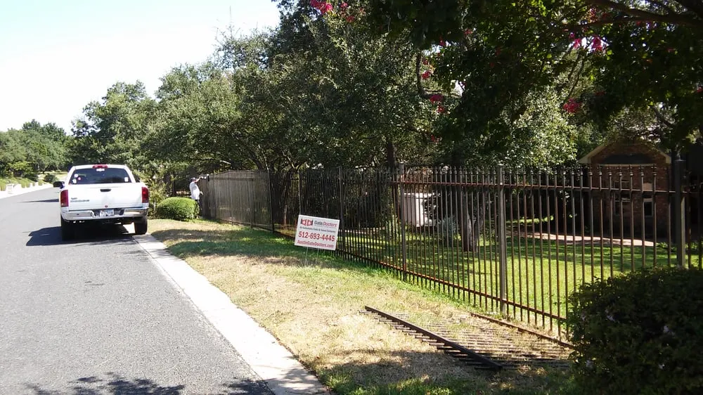 Expert fence repair for homes in Austin, TX by Gate Doctors