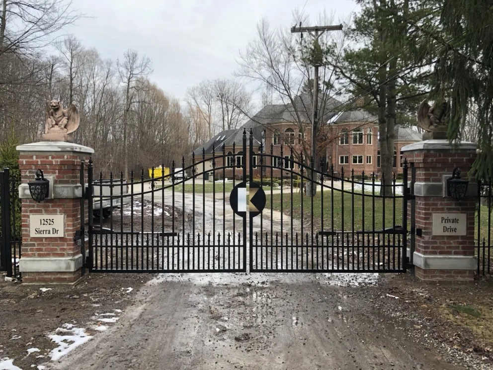 Local fence installation for homes in Flint, MI by Gate Logic
