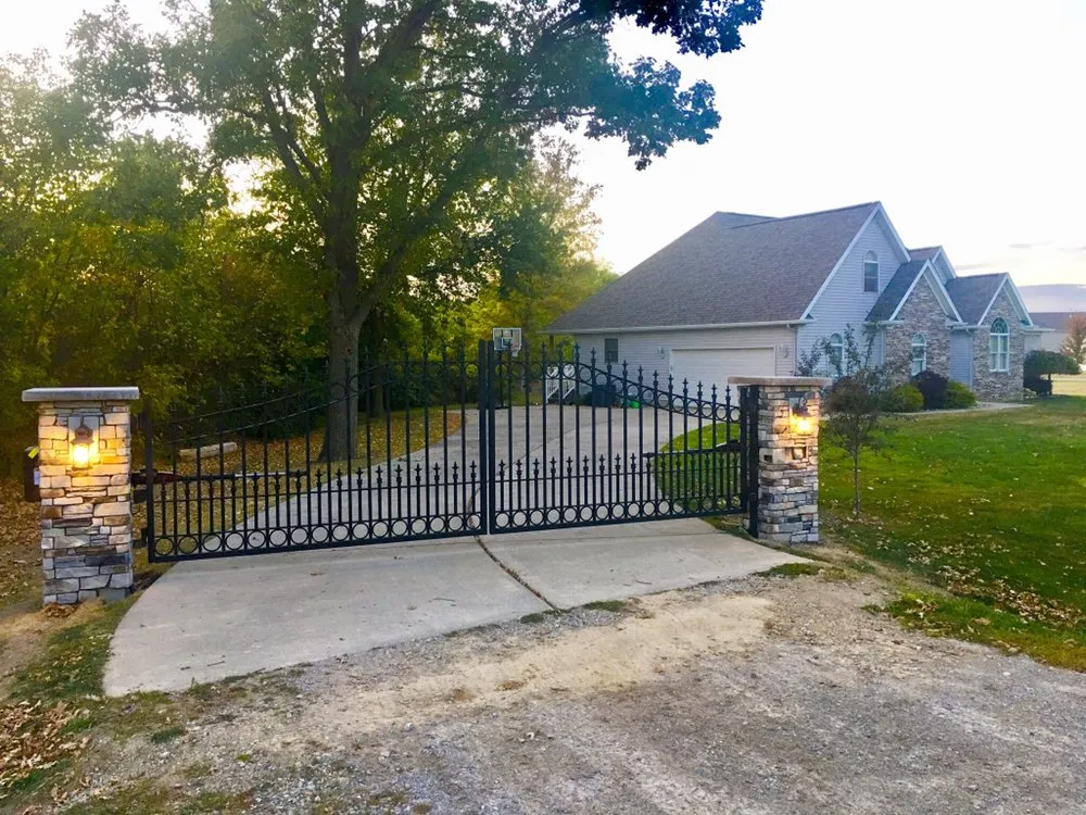 Professional chain link fencing experts serving Flint, MI - Gate Logic