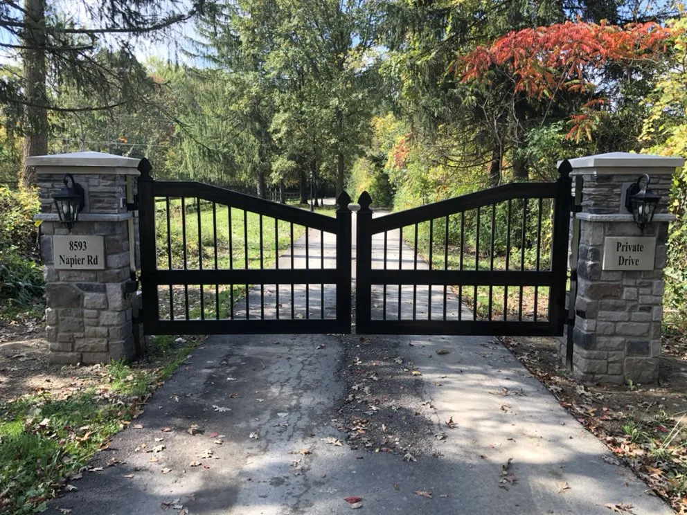 Affordable chain link fencing experts serving Flint, MI - Gate Logic