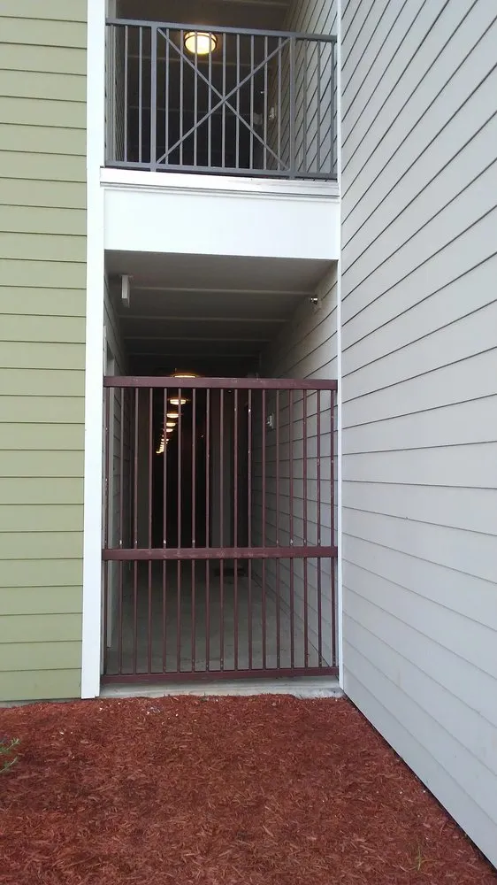 Top-rated wood fence service in Conroe, TX by Gate Motor Security