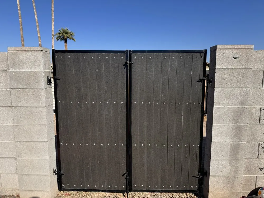 Professional vinyl fence installation for homes in Phoenix, AZ by Gate Pros