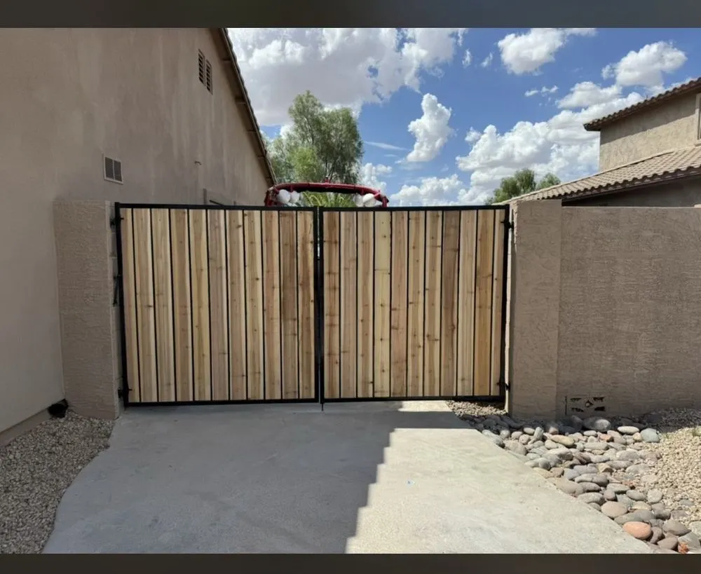 Professional vinyl fence installation experts serving Phoenix, AZ - Gate Pros