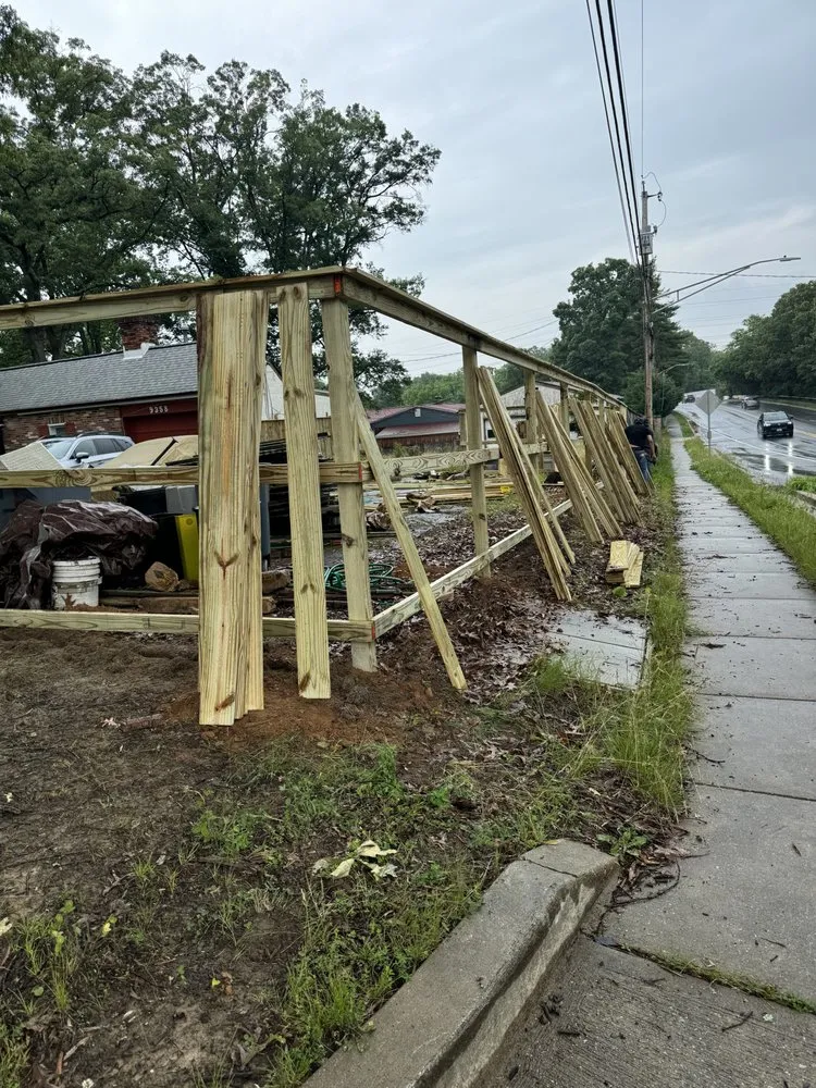 Professional vinyl fence installation experts serving Lanham, MD - G&D Services