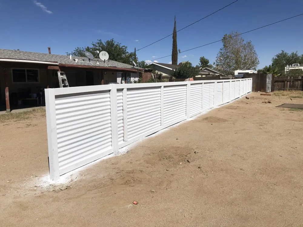 Top-rated fence repair experts serving Riverside, CA - Genaro's Construction