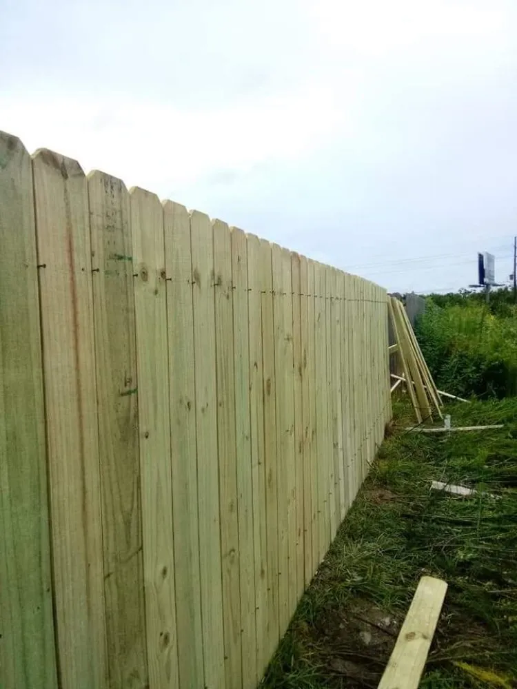 Reliable fence repair service in Alvin, TX - Git Er Done