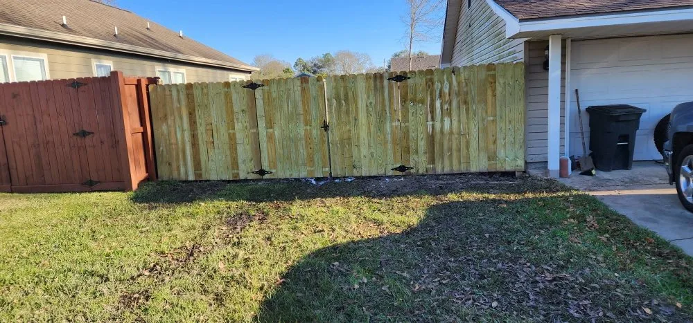 Affordable fence installation service in Vidor, TX - Gladiator Deck & Fence