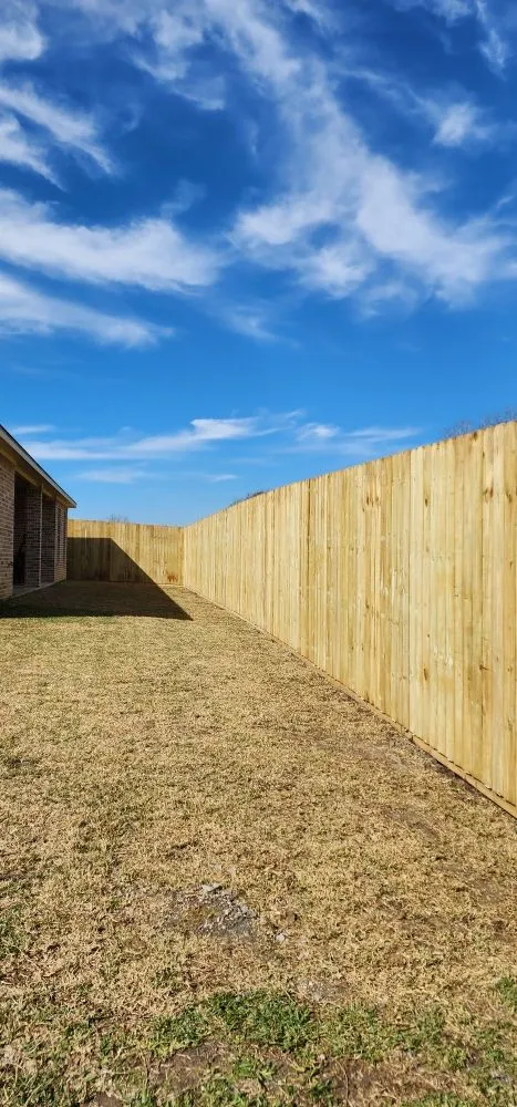 Reliable fence repair experts serving Vidor, TX - Gladiator Deck & Fence