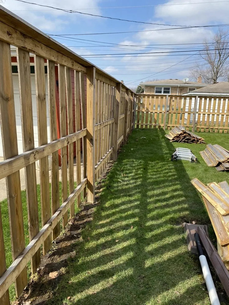 Top-rated fence installation in Summit, IL by GM Landscaping Solution