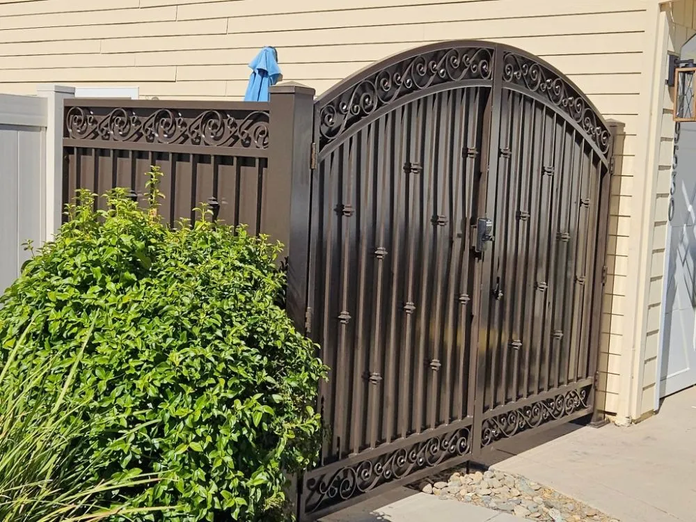 Top-rated privacy fencing experts serving Redding, CA - Gone Welding
