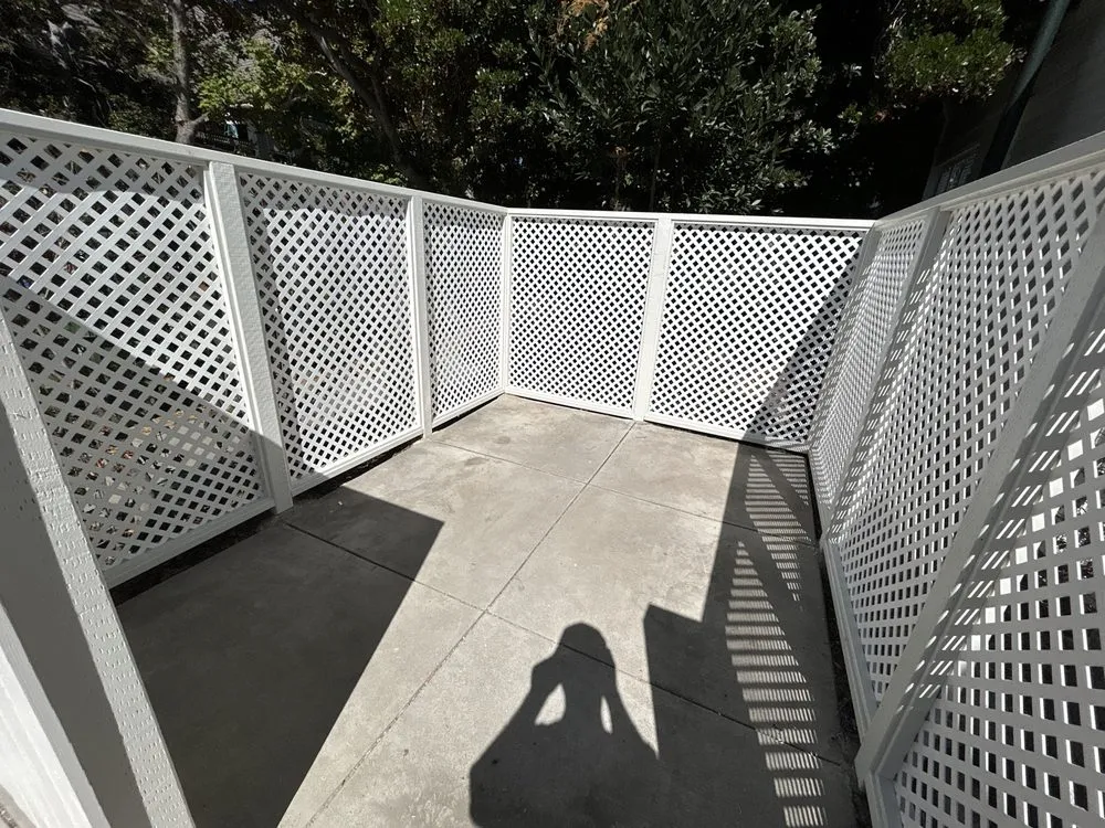 Local vinyl fence installation experts serving Pasadena, CA - Goodwin Construction