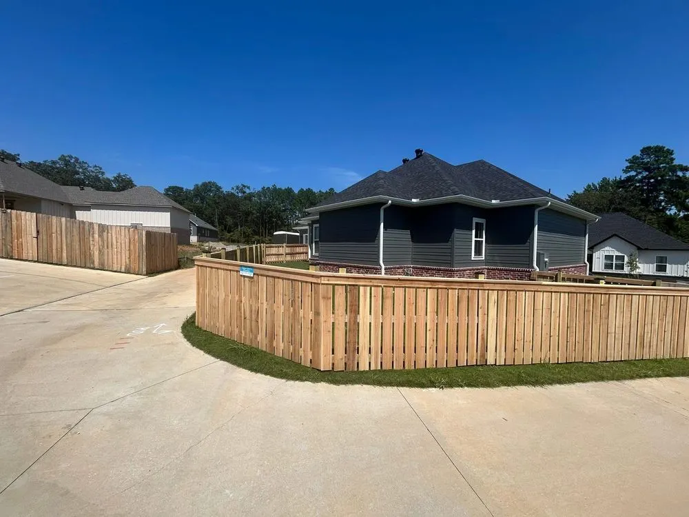 Reliable wood fence service service in Benton, AR - Gray Constructors