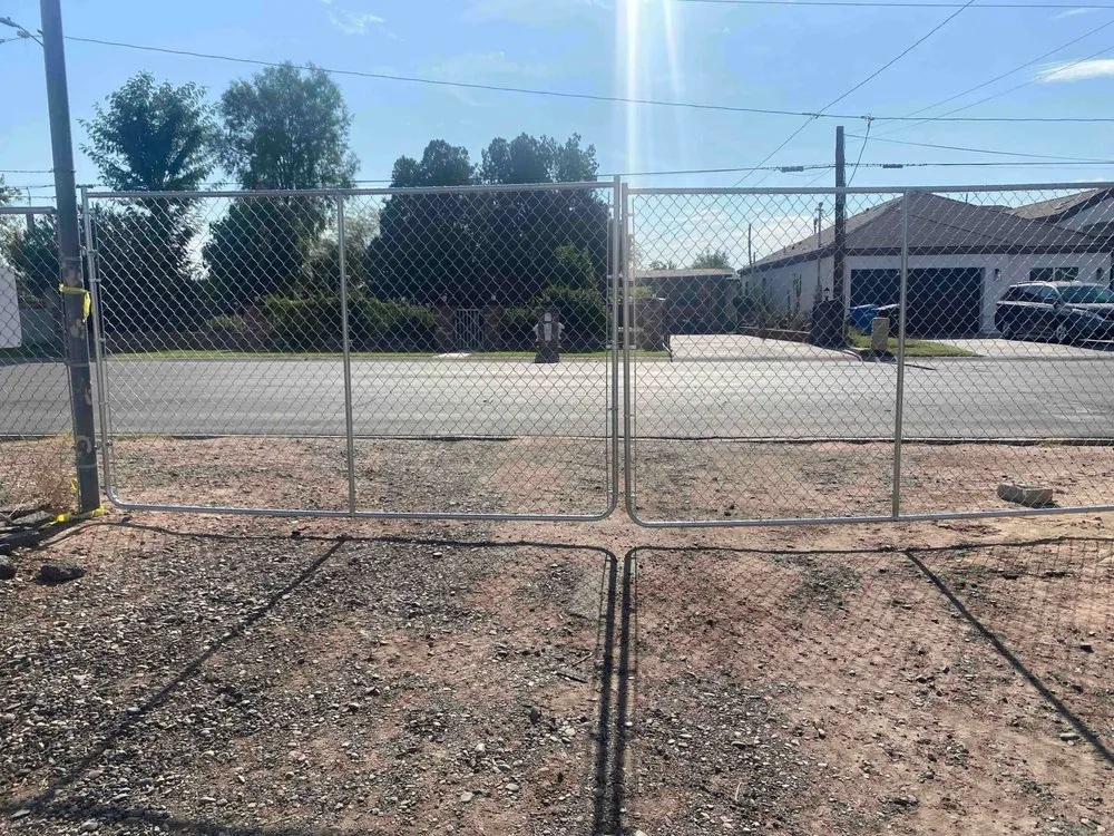 Trusted fence repair service in Phoenix, AZ - Guycom Construction