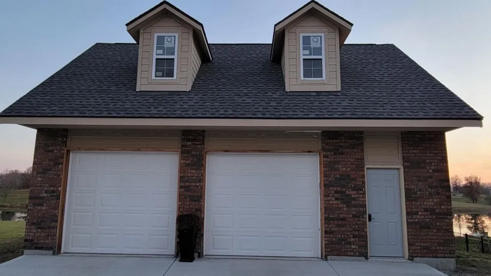 Quality fence repair in Independence, MO by Handy Services