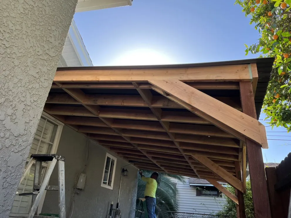 Local fence repair experts serving Compton, CA - Handyman Rivera