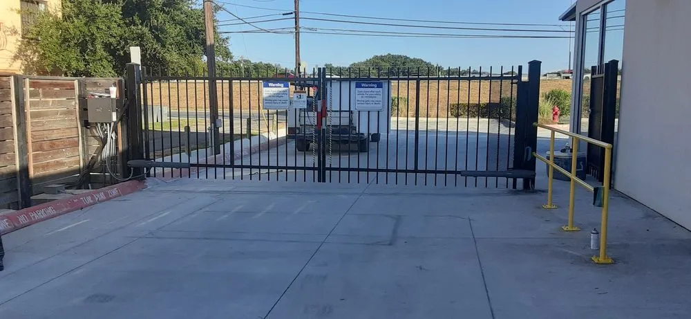 Expert fence repair for homes in Spring, TX by Hi Tech Access Controls