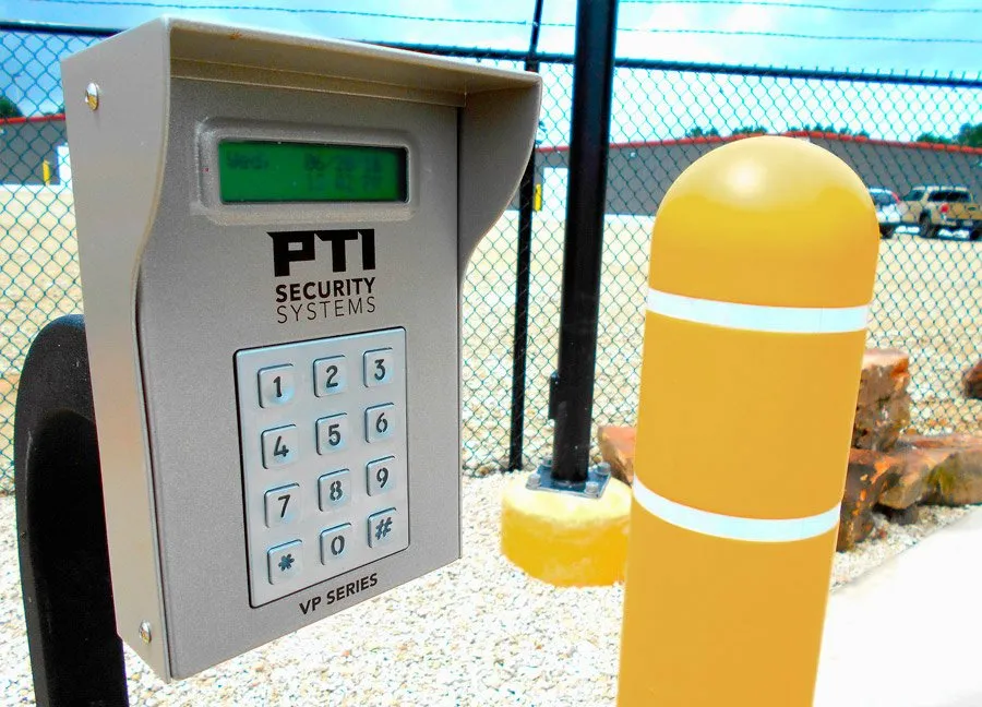 Local chain link fencing experts serving Spring, TX - Hi Tech Access Controls