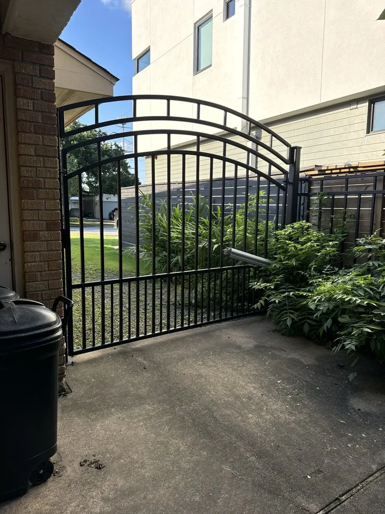 Professional vinyl fence installation in Spring, TX by Hi Tech Access Controls