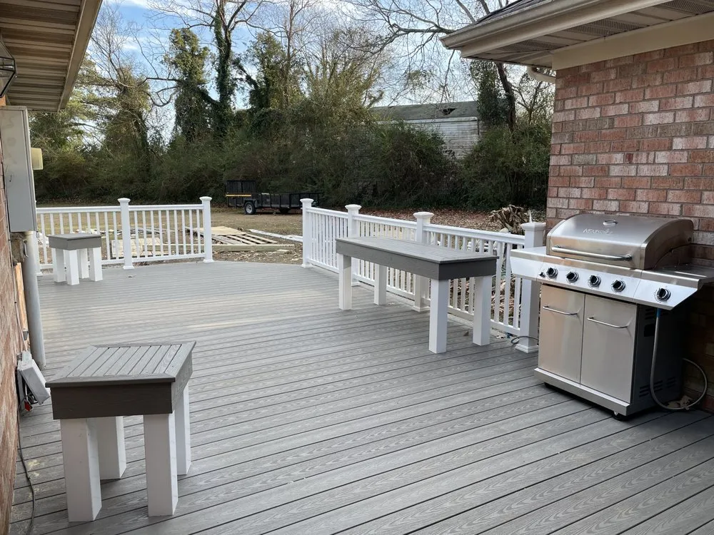Quality wood fence service service in Gloucester, VA - Hogge’s Carpentry